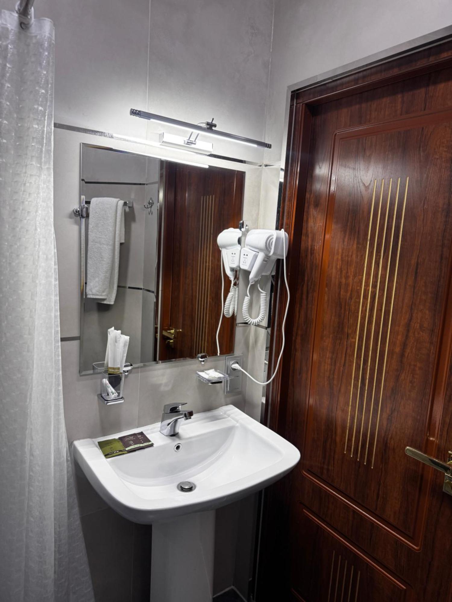 Salomat Guest House Samarkand Buitenkant foto